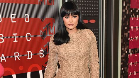 OK!’s OMG Moment: Find Out Where Kylie Jenner Got Her New Piercing In ...