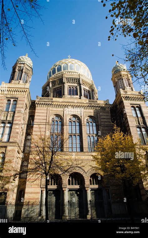 Synagogue Exterior Hi Res Stock Photography And Images Alamy