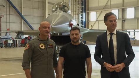 Zelenskyy Visits Netherlands Inspects F16 Fighters Youtube