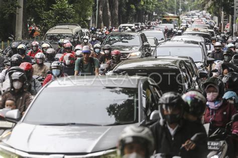 KEMACETAN PASCALIBUR LEBARAN ANTARA Foto