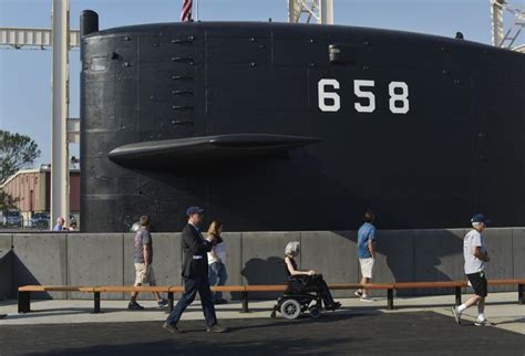 Vallejo Ceremony Memorializes Subs Crew Builders Benicia Vallejo