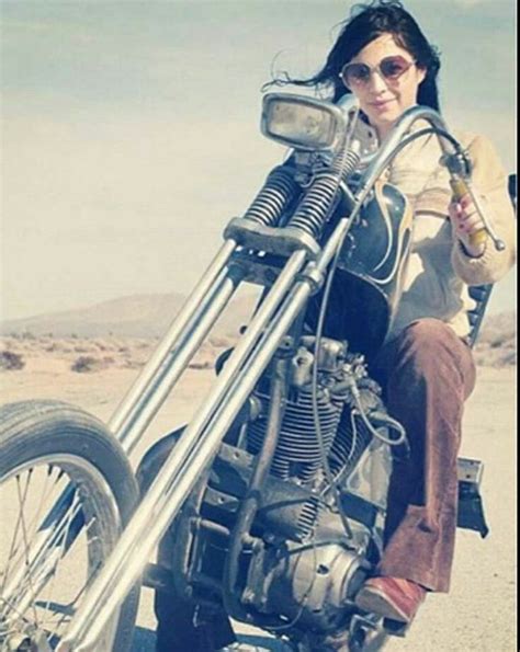 Pin De Jarrod Starnes Em Choppers Chicks And 1960s And 70s Awesomeness