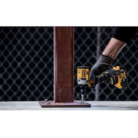 Masina De Insurubat Cu Impact 18V Naked DeWalt DCF921N HardWork