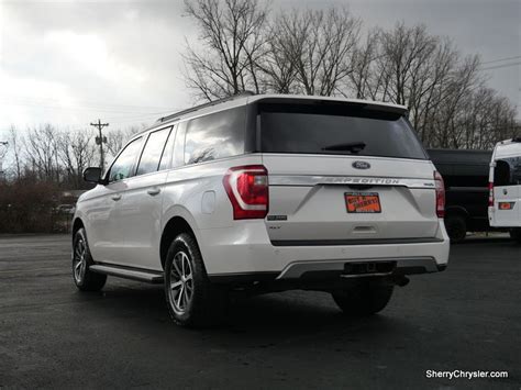 2019 Ford Expedition MAX XLT 4X4 CP17036AT Paul Sherry Chrysler