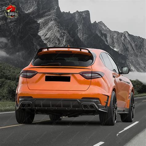 M Style Carbon Fiber Body Kit For Maserati Levante