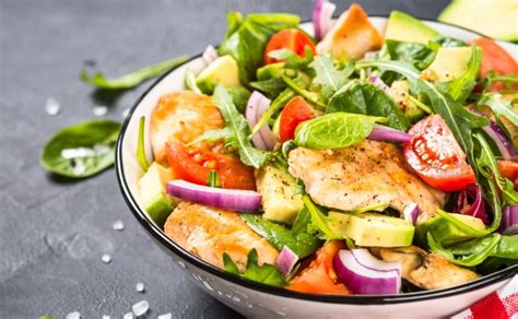 15 Ensaladas Que Puedes Preparar Para Empezar La Dieta