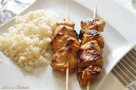 Brochettes de poulet au beurre de cacahuètes curry Lolo et sa Tambouille