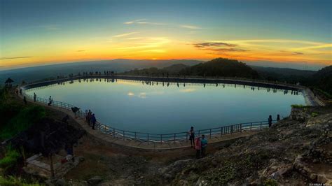 Embung Nglanggeran Eksotisme Telaga Di Pinggang Gunung Api Purba