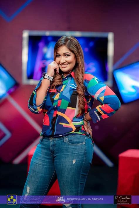 Piumi Botheju Hot Photo Set