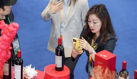 China Lifts Tariffs On Australian Wine