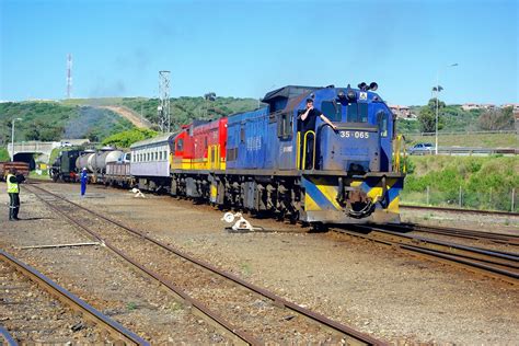 Old STEAM LOCOMOTIVES In South Africa SAR 19D 3321 NB 26041 1948