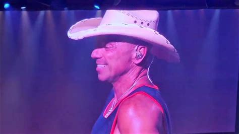 Kenny Chesney Reality Seminole Hard Rock Live Hollywood Fl 0516