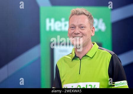 El Artista Jens Knossalla Knossi Bei Der Pro Promis Darts Wm