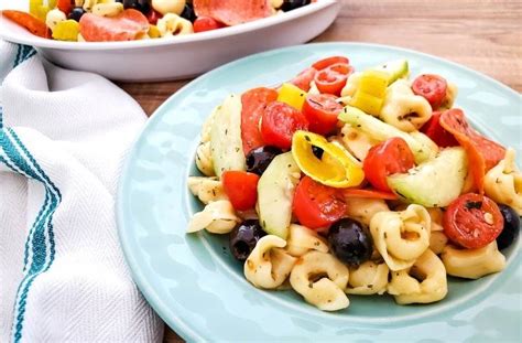 How To Make Cheese Tortellini Pasta Salad With Italian Dressing