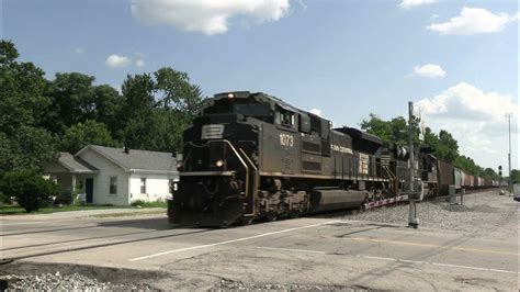 Norfolk Southern Penn Central Emd Sd70ace 1073 Heritage Unit