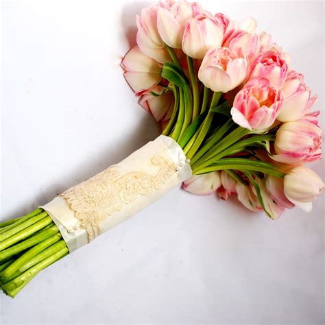 Tulip bouquet Paris Wedding, Our Wedding, Wedding Stuff, Tulip Wedding ...