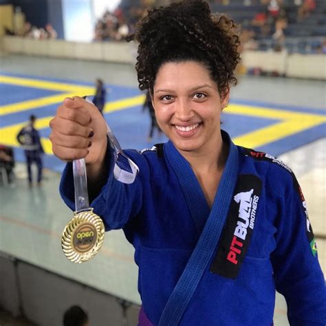 Macaibense sagra se campeã em duas categorias em campeonato de jiu