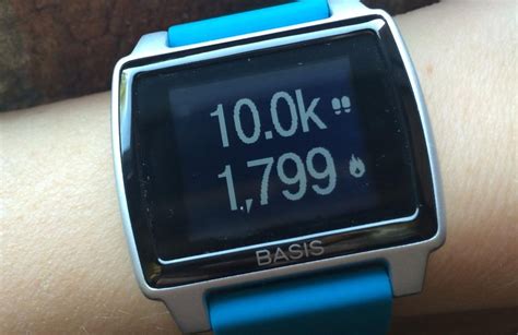 Intel Lancia Il Suo Fitness Tracker Con Peak Di Basis Deabyday