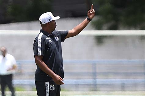 Orlando Ribeiro Projeta Participa O Do Santos No Brasileiro De