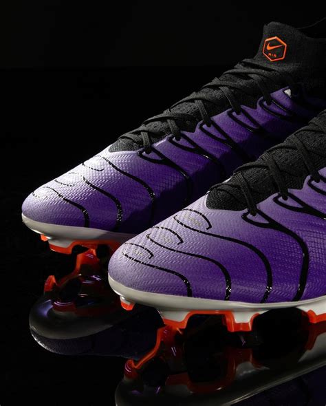 La Nike TN De La Street Au Terrain De Foot