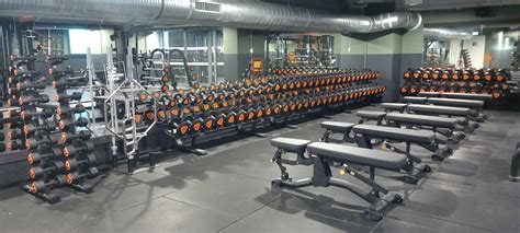 Salle De Sport Basic Fit Asnieres Sur Seine Avenue De La Redoute