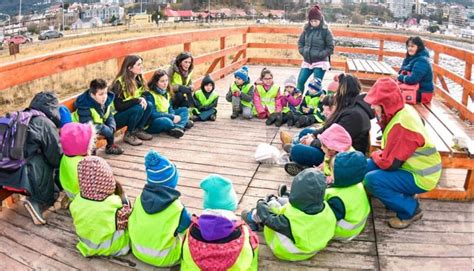 Ni Os De La Ciudad Recorrieron La Reserva Natural Urbana Bah A