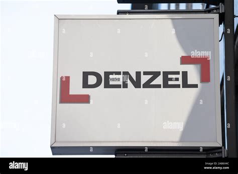 Denzel logo hi-res stock photography and images - Alamy
