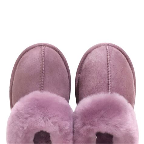 Kirkland Signature Women S Shearling Slippers In Mauve Costco Uk