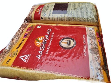 Aashirvaad Atta 10kg Packaging Type Packet At Rs 398 Pack In New