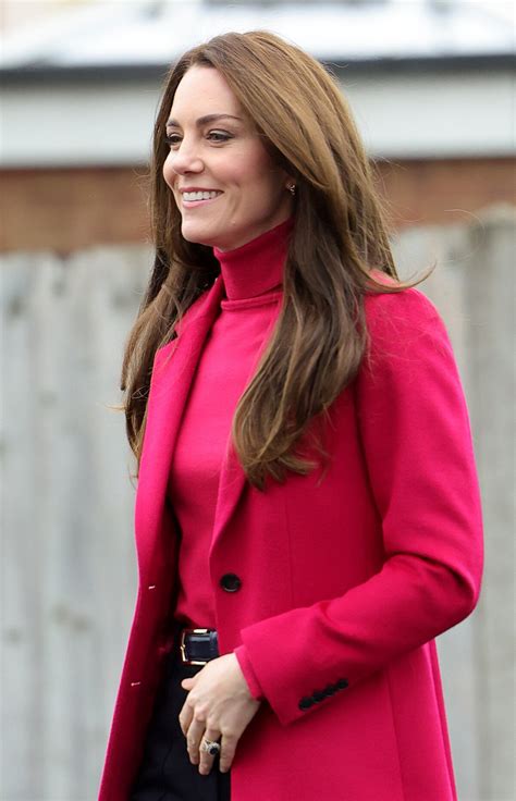 Foto Família Real teria pedido para que Kate Middleton usasse peruca