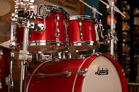 Ludwig Classic Maple 7 Piece Drum Kit Diablo Red Lacquer Mach Lugs