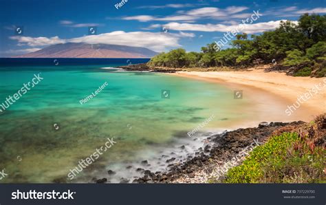 387,080 Little Beach Images, Stock Photos & Vectors | Shutterstock