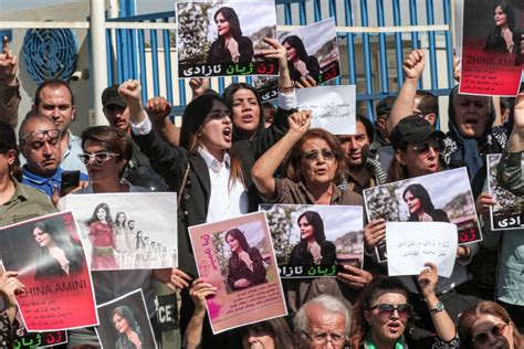 Tote und Verletzte bei Protesten im Iran Kundgebungen in Österreich