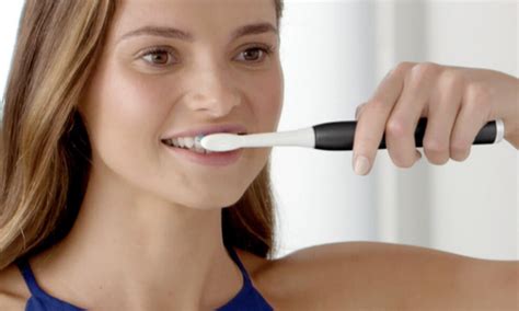 Oral B Pulsonic Slim Luxe 4500 Platinum Travel Edition Szczoteczki