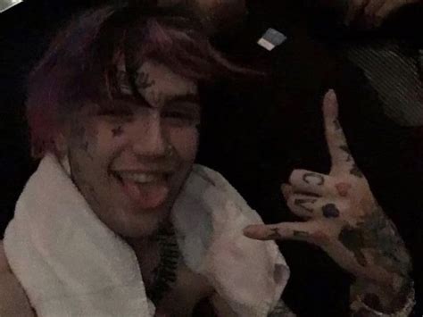 Lil Peep Smiling Cute Eminem I Miss You Everyday Lil Peep Live