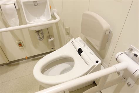 介護トイレのバリアフリーの費用と価格の相場は？－リフォらん