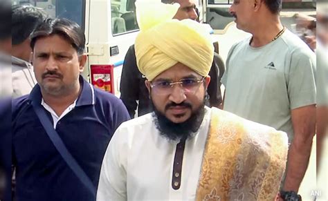 Gujarat Court Grants Bail To Islamic Cleric Mufti Salman Azhari In Second 'Hate Speech' Case