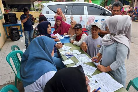 Perindo Bagikan Kta Berasuransi Di Gunung Putri Warga Sangat Antusias