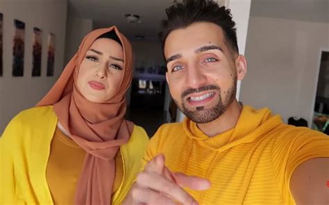 Sham Idrees with his Wife Sahar in Peshawar Pakistan | Dailyinfotainment