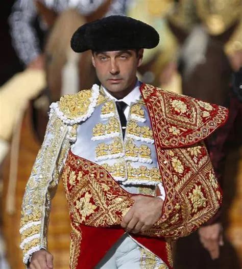 Cerrados los carteles de Nimes la feria de la reaparición de Enrique Ponce