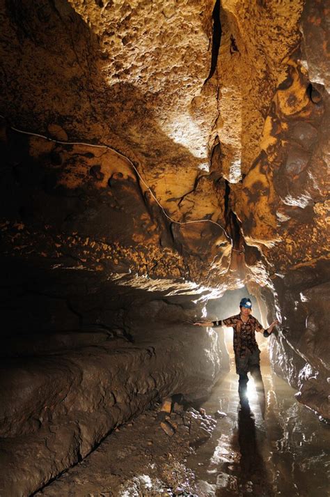 Tours - Cascade Caverns