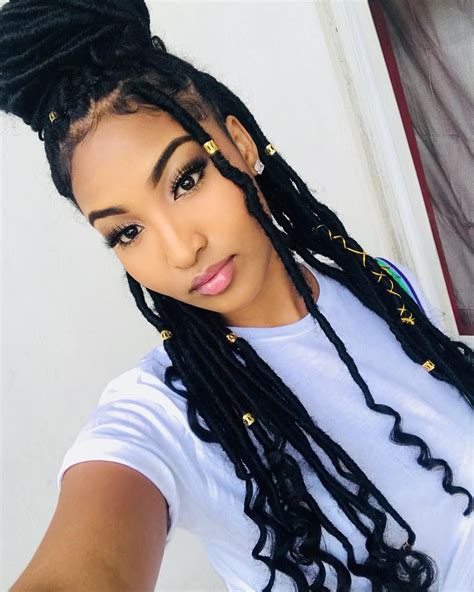 👌🏾 Shenseea Selfie🤳🏻 Faux Locs Hairstyles Box Braids Hairstyles