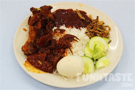 Food Review: Nasi Lemak Wanjo @ Kampung Baru, Kuala Lumpur