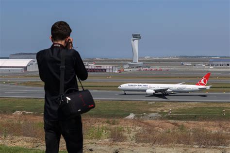 Istanbul gives Turkey’s first official space for plane spotters | Daily Sabah