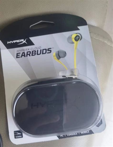 Brand New Hyperx Cloud Earbuds wired gaming earphone