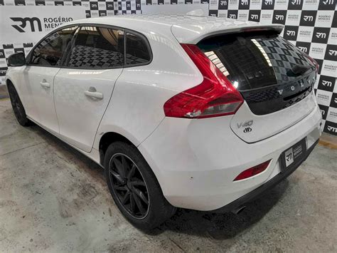 VOLVO V40 T4 COMFORT 2014 2015 GASOLINA Rogério Menezes