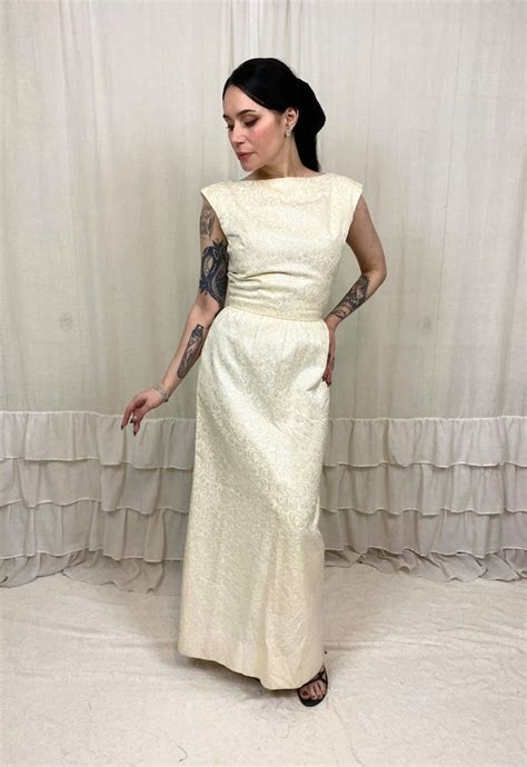 Vintage Cream Maxi Gem