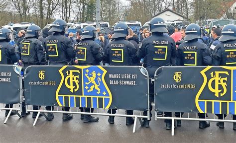 Fc Saarbr Cken Polizei Nach Ultras Flugblatt Grenze Berschritten