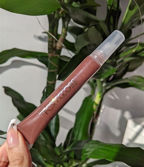 FOXY GLOSS LIP BUTTERS NUDE COLLECTION COFFEE IN THE NUDE Lip Butter Lips Nude Lipstick