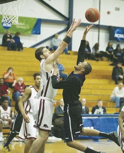 Supporting Cast Lifts Fpu Ravens To Ncaa Div Ii Regional Basketball